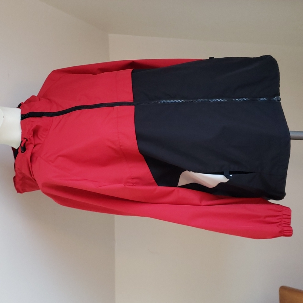 Dunbrooke Ladies Packable Black & Red Hooded Windbreaker Jacket. Size L